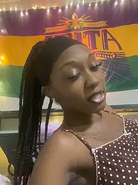 Snapshot of HennessyBaby21 chatting on March 2026 01:22:02 AM HennessyBaby21 online show from March 2026 01:22:02 AM