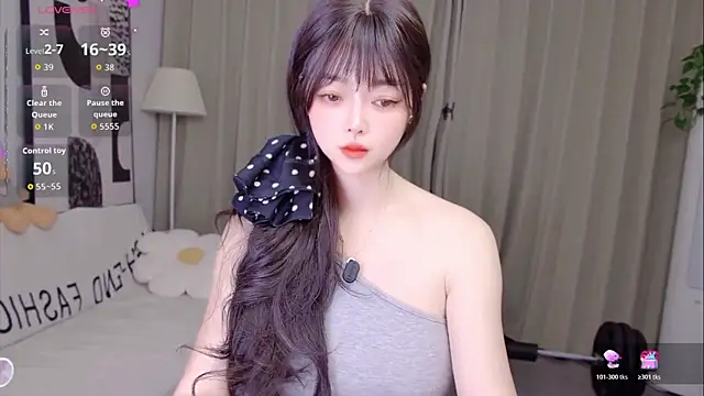 Snapshot of uikyy1 chatting on April 2026 12:11:02 PM uikyy1 online show from April 2026 12:11:02 PM