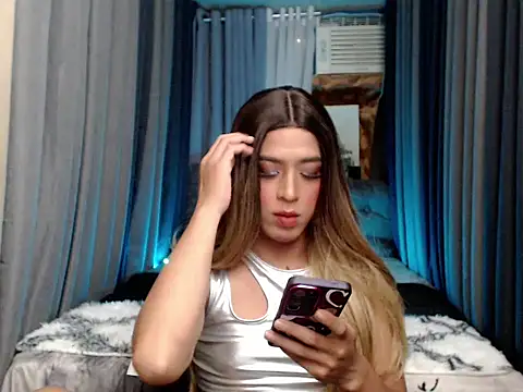 Yourscarlette Slut online show from November 2025 01:16:01 AM