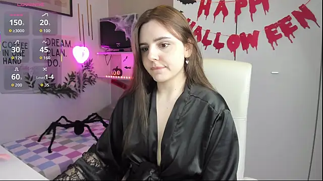 LiaWoow online show from October 2025 02:52:01 PM