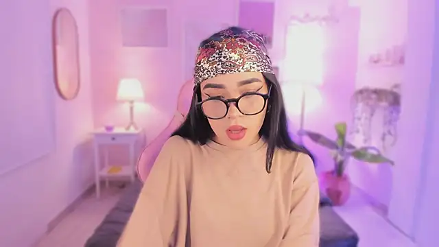 Snapshot of emma_soul1 chatting on November 2025 07:57:01 PM emma soul1 online show from November 2025 07:57:01 PM