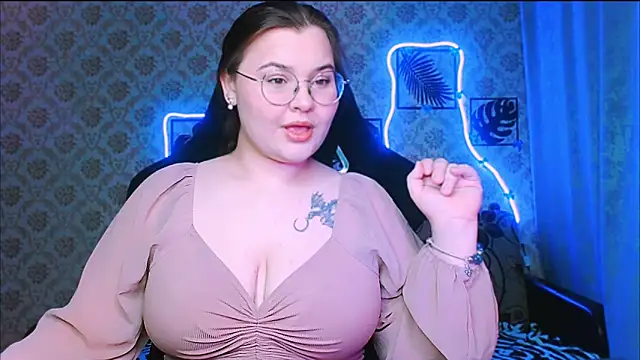 Snapshot of InLoveWithLife26 chatting on February 2026 08:14:02 PM InLoveWithLife26 online show from February 2026 08:14:02 PM