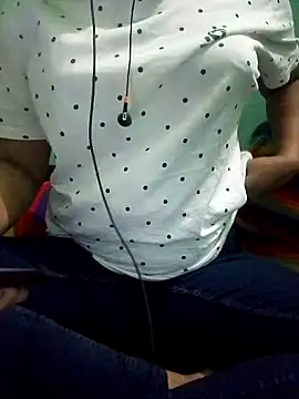 Snapshot of Maria_Mahi chatting on October 2025 07:22:01 PM Maria Mahi online show from October 2025 07:22:01 PM