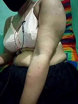 Snapshot of Maria_Mahi chatting on October 2025 06:40:02 PM Maria Mahi online show from October 2025 06:40:02 PM