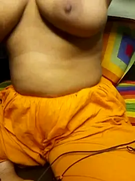 Snapshot of Maria_Mahi chatting on October 2025 06:17:01 PM Maria Mahi online show from October 2025 06:17:01 PM