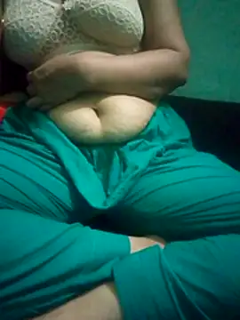 Snapshot of Maria_Mahi chatting on November 2025 06:10:01 PM Maria Mahi online show from November 2025 06:10:01 PM