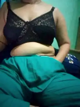 Snapshot of Maria_Mahi chatting on December 2025 04:03:02 PM Maria Mahi online show from December 2025 04:03:02 PM