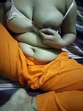 Snapshot of Maria_Mahi chatting on February 2026 04:25:02 PM Maria Mahi online show from February 2026 04:25:02 PM