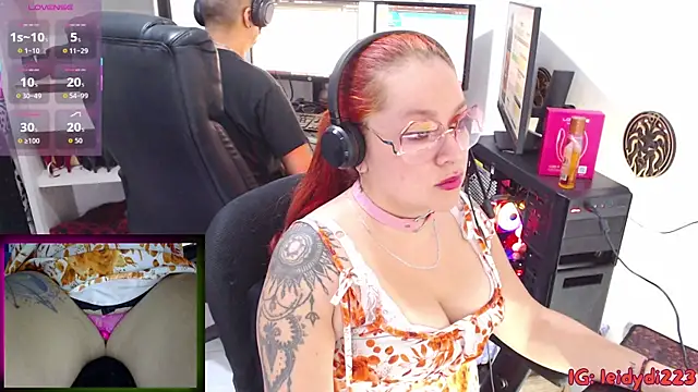 leidydi223 online show from October 2025 01:22:01 PM