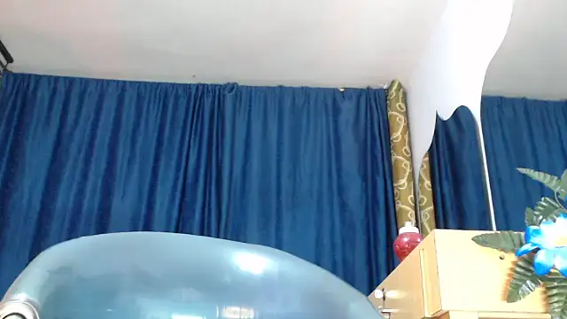 ElCaballeroNegro24 online show from December 2025 04:25:02 PM