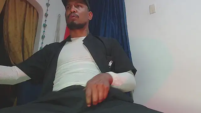 ElCaballeroNegro24 online show from February 2026 03:25:01 AM