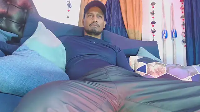 ElCaballeroNegro24 online show from February 2026 01:44:02 PM