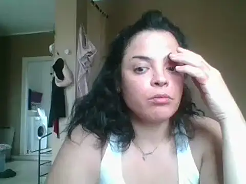 ITALIANASISIXX online show from March 2026 07:46:01 AM