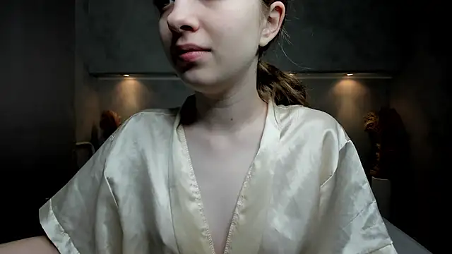 Camilla Kelly online show from November 2025 01:06:01 AM