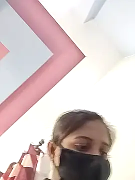 Snapshot of Ruhi_07 chatting on November 2025 04:22:01 AM Ruhi 07 online show from November 2025 04:22:01 AM