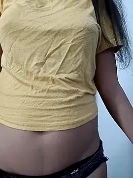 Snapshot of Ruhi_07 chatting on November 2025 04:22:01 AM Ruhi 07 online show from November 2025 04:22:01 AM