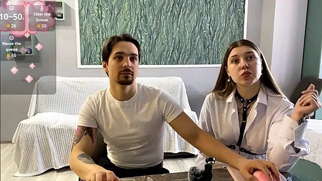 Snapshot of VelvetMiley chatting on March 2026 12:43:01 PM VelvetMiley online show from March 2026 12:43:01 PM