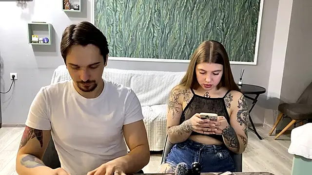 Snapshot of VelvetMiley chatting on March 2026 03:16:01 PM VelvetMiley online show from March 2026 03:16:01 PM