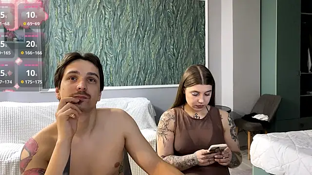 Snapshot of VelvetMiley chatting on March 2026 03:26:01 PM VelvetMiley online show from March 2026 03:26:01 PM