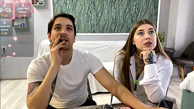 Snapshot of VelvetMiley chatting on March 2026 01:33:02 PM VelvetMiley online show from March 2026 01:33:02 PM