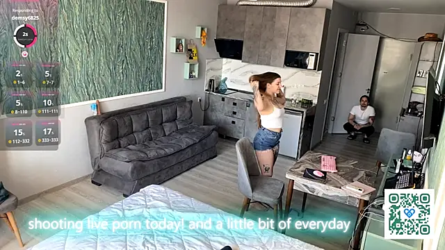 Snapshot of VelvetMiley chatting on April 2026 01:41:02 PM VelvetMiley online show from April 2026 01:41:02 PM