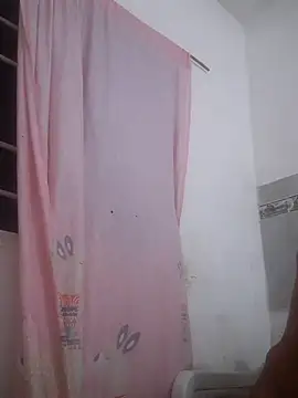 Flaqki online show from September 2025 12:33:01 AM