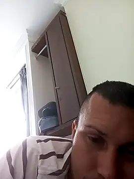 Flaco21c online show from December 2025 04:26:01 PM