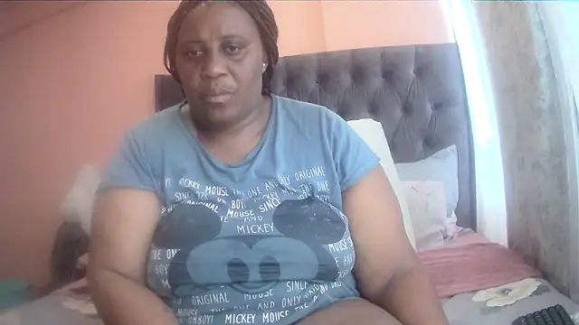 HUGEASSXXXXX online show from March 2026 05:56:02 AM