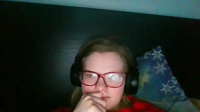 Moonolighta online show from February 2026 03:19:02 PM