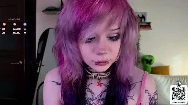 Snapshot of Lollyshy chatting on September 2025 01:11:02 PM Lollyshy online show from September 2025 01:11:02 PM