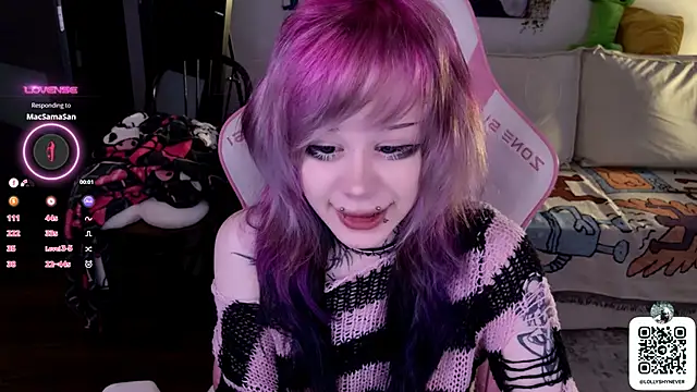 Snapshot of Lollyshy chatting on September 2025 10:42:02 AM Lollyshy online show from September 2025 10:42:02 AM