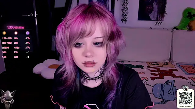 Snapshot of Lollyshy chatting on October 2025 10:49:02 AM Lollyshy online show from October 2025 10:49:02 AM