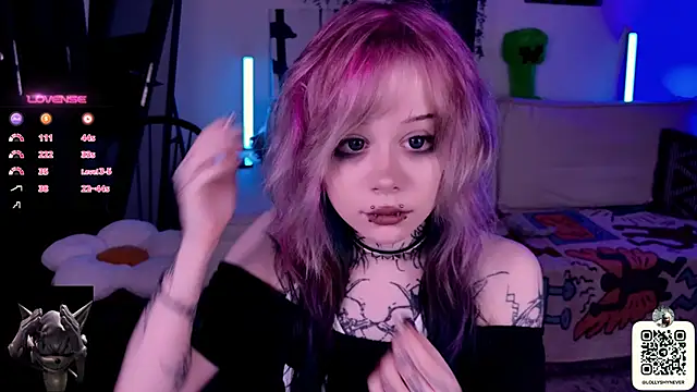 Snapshot of Lollyshy chatting on October 2025 10:33:02 AM Lollyshy online show from October 2025 10:33:02 AM