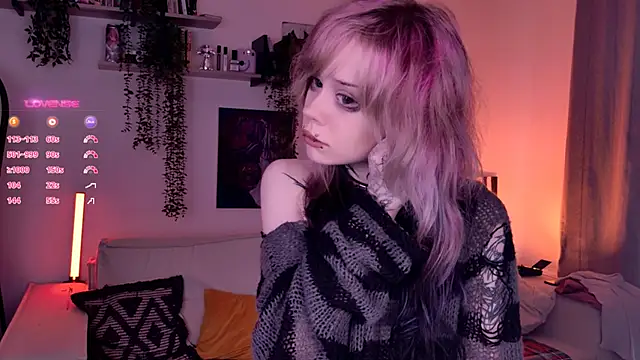 Snapshot of Lollyshy chatting on November 2025 10:15:01 AM Lollyshy online show from November 2025 10:15:01 AM