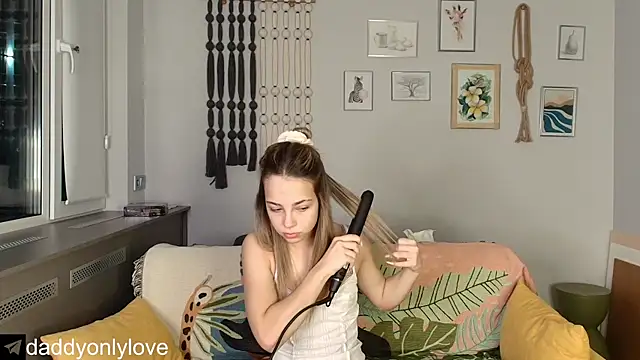 daddyonlyloveme online show from November 2025 09:20:01 PM