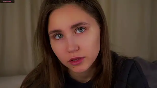 EthalFlowers online show from December 2025 01:32:02 AM