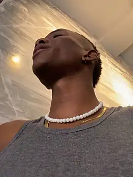 Snapshot of Brycce_santos chatting on April 2026 11:51:02 PM Brycce santos online show from April 2026 11:51:02 PM