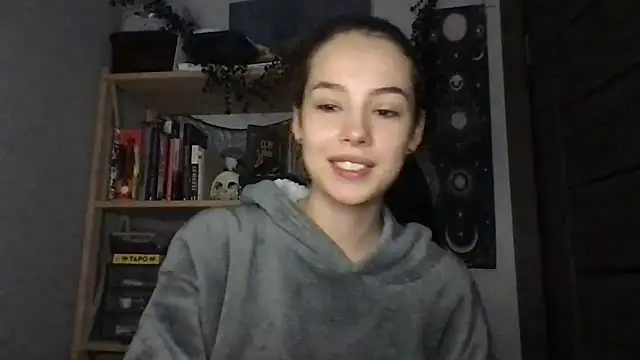 Yuna5343 online show from March 2026 09:10:01 PM