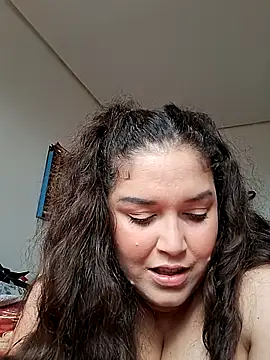 Snapshot of valkiriabbw chatting on April 2026 01:01:02 PM valkiriabbw online show from April 2026 01:01:02 PM