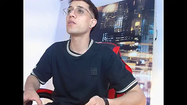 alexgiraldo   online show from March 2026 05:18:01 PM