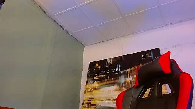 Snapshot of alexgiraldo__ chatting on June 2026 04:04:02 PM alexgiraldo online show from June 2026 04:04:02 PM