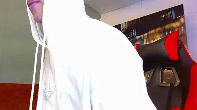 Snapshot of alexgiraldo__ chatting on July 2026 12:33:01 PM alexgiraldo online show from July 2026 12:33:01 PM