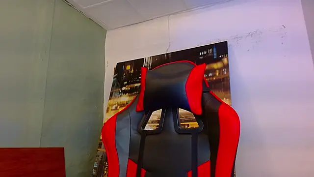 Snapshot of alexgiraldo__ chatting on July 2026 03:42:01 AM alexgiraldo online show from July 2026 03:42:01 AM