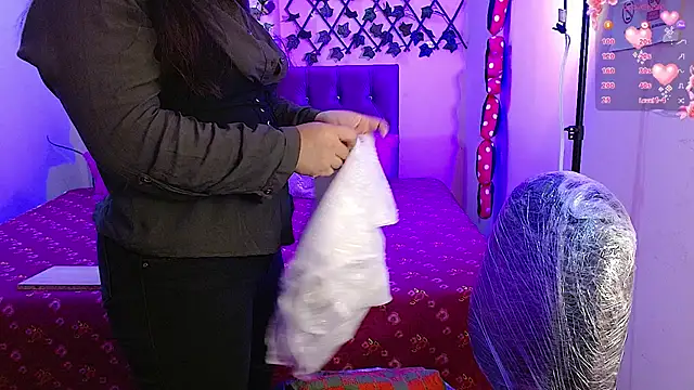 Estrella  sex online show from February 2026 07:10:02 PM