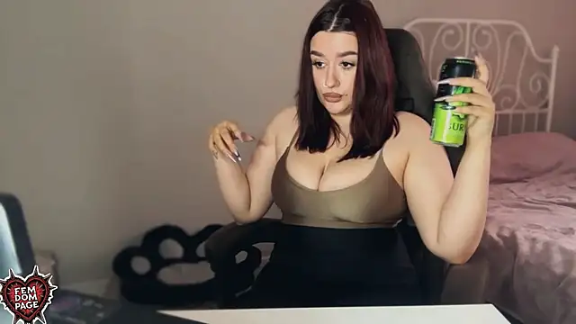 MissAdena online show from March 2026 10:56:02 AM