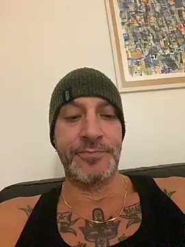 Maurinho3005 online show from October 2025 07:20:02 AM