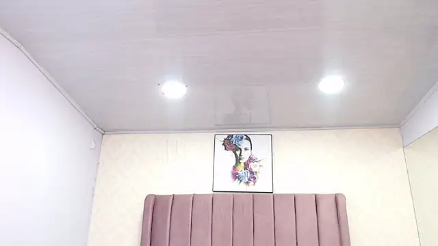 AriannaAdames online show from April 2026 12:20:02 PM