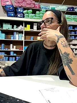 ferchule7 online show from December 2025 04:24:01 PM