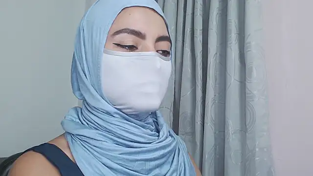 Snapshot of jade_nassar chatting on December 2025 07:42:02 PM jade nassar online show from December 2025 07:42:02 PM