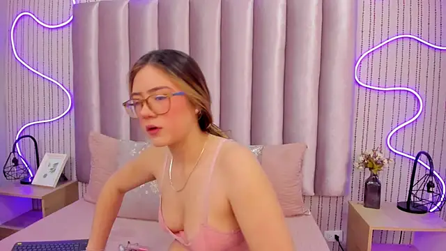 SamanthaPeachss online show from November 2025 11:53:01 AM